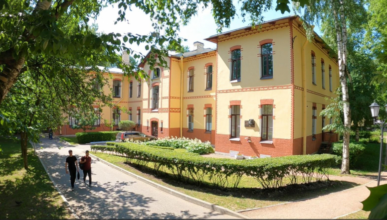 Врачи микрохирургического отделения Педиатрического университета удалили невус ребёнку из Северодвинска