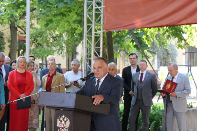 В Педиатрическом университете состоялась торжественная церемония посвящения в студенты 16