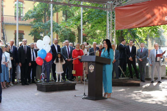 В Педиатрическом университете состоялась торжественная церемония посвящения в студенты 24