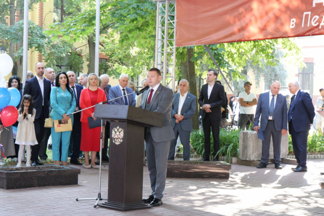 В Педиатрическом университете состоялась торжественная церемония посвящения в студенты 33