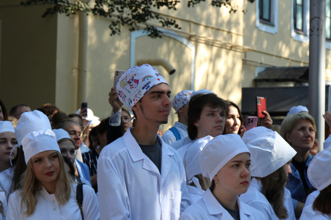 В Педиатрическом университете состоялась торжественная церемония посвящения в студенты 47