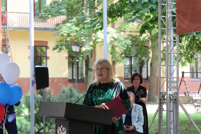 Медицинское училище Педиатрического университета возобновило работу 17