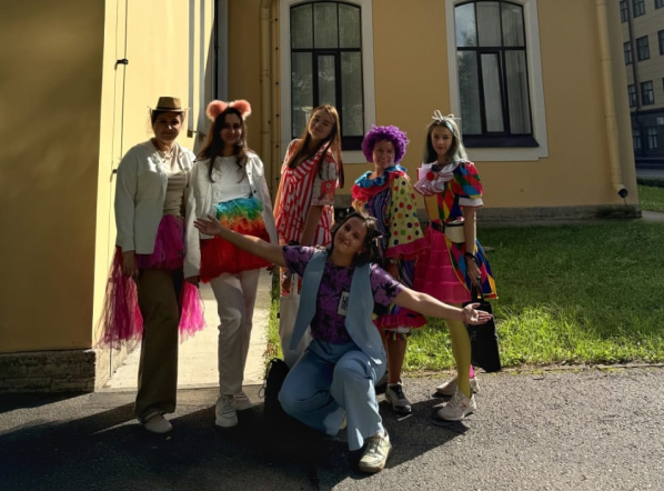 Пациентов клиники Педиатрического университета поздравили с Днём знаний