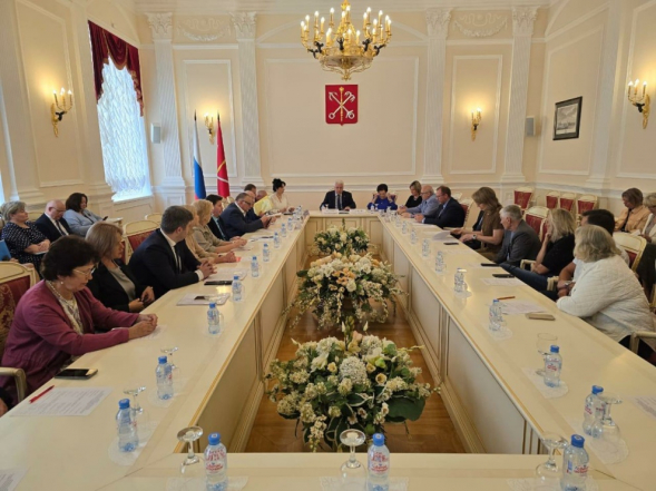 Ректор Педиатрического университета принял участие в совещании в Смольном по вопросам организации медицинской помощи матерям и детям 2