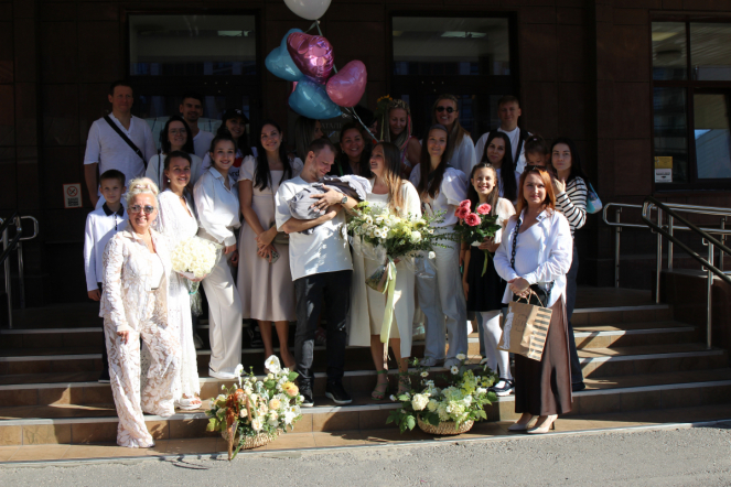 Врачи Педиатрического университета выполнили лапароскопическую миомоэктомию пациентке на 28-й неделе беременности 8