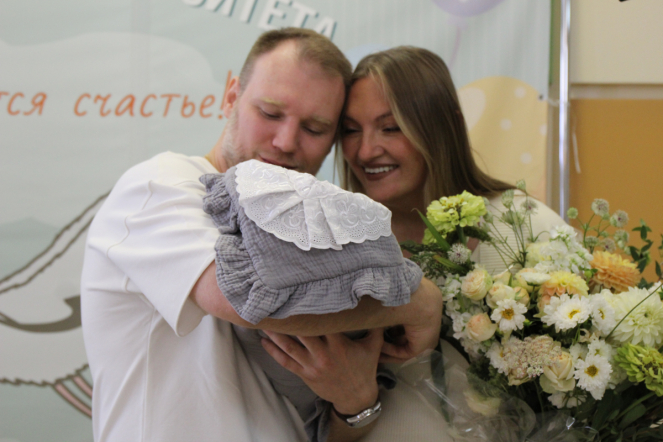 Врачи Педиатрического университета выполнили лапароскопическую миомоэктомию пациентке на 28-й неделе беременности 11