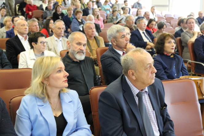 Врачи Педиатрического университета за год выполнили более 30 уникальных операций 1