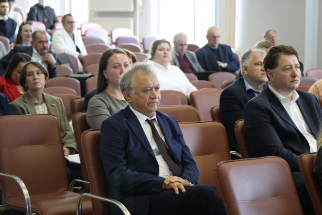 Врачи Педиатрического университета за год выполнили более 30 уникальных операций 3