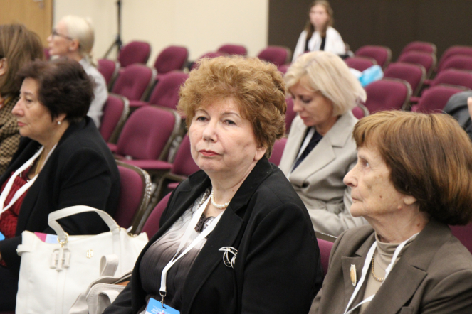 22 доклада представили специалисты Педиатрического университета на круглом столе в рамках XII международного Форума здоровья 18