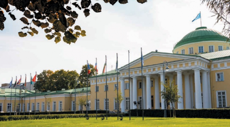 Пригшлашаем принять участие в фотовыставке «Петербург – в мире, мир – в Петербурге …»