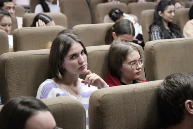 Российское общество «Знание» провело для студентов Педиатрического университета лекции о поддержке семей 9