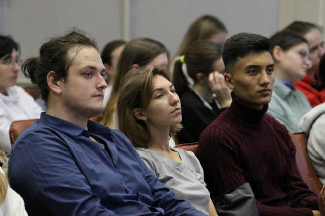 В Педиатрическом университете  состоялась встреча с писателями в рамках проекта «Книжный маяк Петербурга» 9