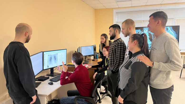 Команда ординаторов  Педиатрического университета приступила к работе в референс-центре Архангельской области 8