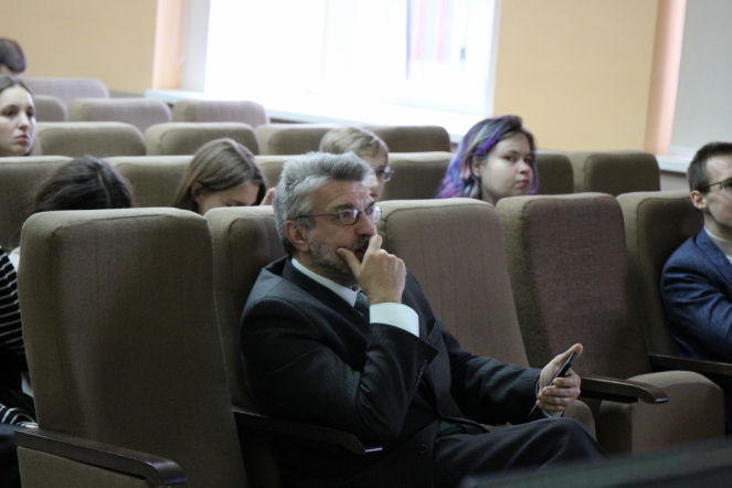 Сотрудникам и студентам Педиатрического университета рассказали, как избежать профессионального выгорания 8