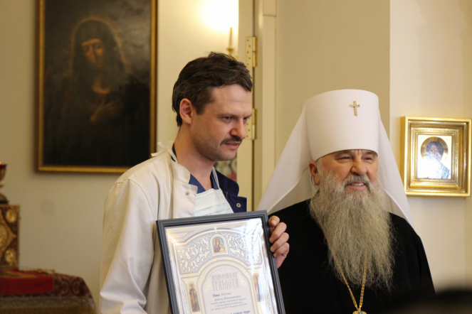 Митрополит Санкт-Петербургский и Ладожский Варсонофий посетил Педиатрический университет 9