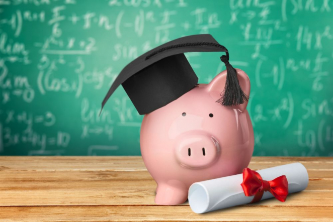 Принимаются заявки от студентов и аспирантов на получение именных стипендий