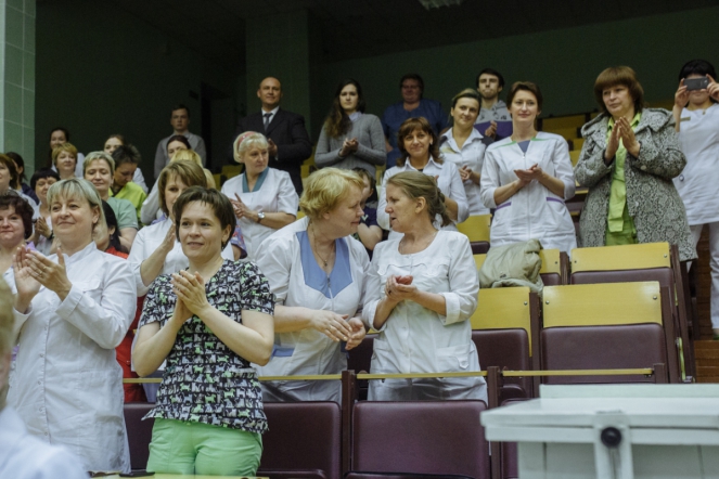 Медсестер и акушерок СПбГПМУ поздравили с профессиональными праздниками 1