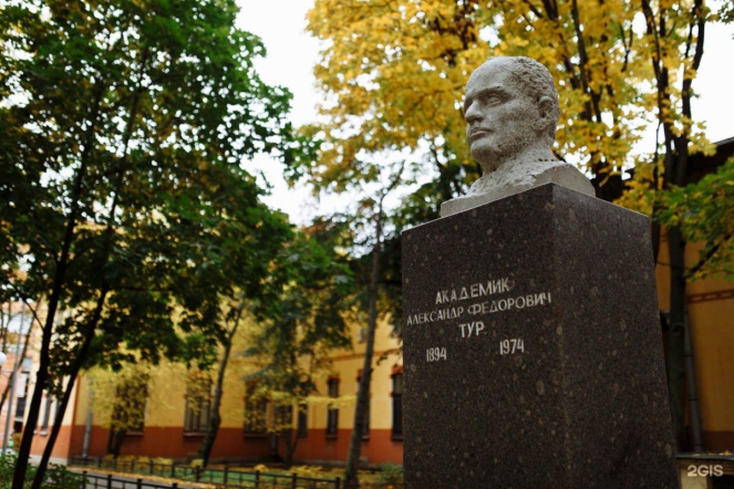 У истоков педиатрии. Санкт-Петербургский государственный педиатрический медицинский университет готовится к юбилею