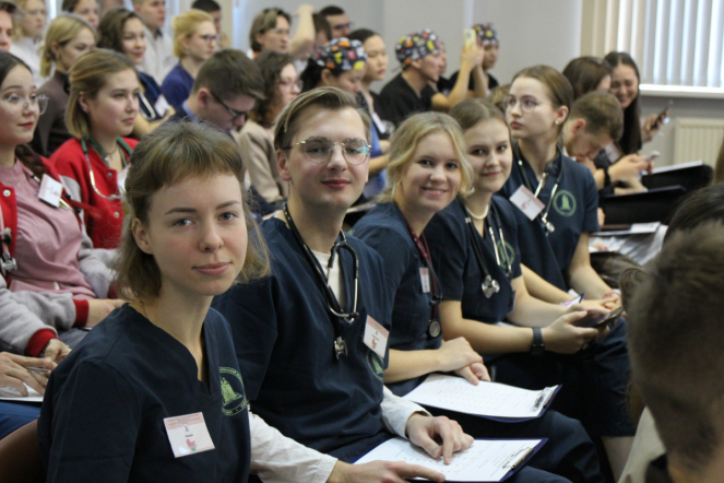 Добро пожаловать в будущее: В СПбГПМУ стартовала Всероссийская студенческая олимпиада  по педиатрии 36