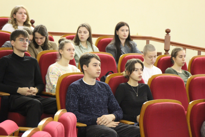 В рамках работы Межвузовского общества ординаторов в Педиатрическом университете состоялась лекция профессора Имянитова 6