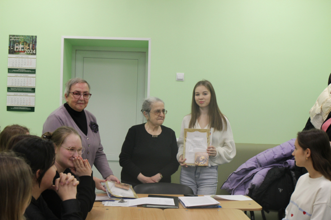 На кафедре иностранных языков Педиатрического университета наградили победителей конкурса переводов 3