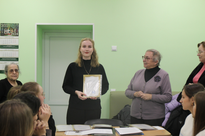 На кафедре иностранных языков Педиатрического университета наградили победителей конкурса переводов 6