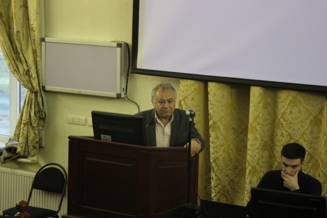 Руслан Насыров: «Верный диагноз - отражение профессионализма врача» 8