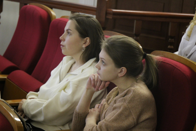 Руслан Насыров: «Верный диагноз - отражение профессионализма врача» 9