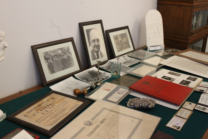 В Педиатрическом университете открыли выставку, посвященную академику Александру Туру 4