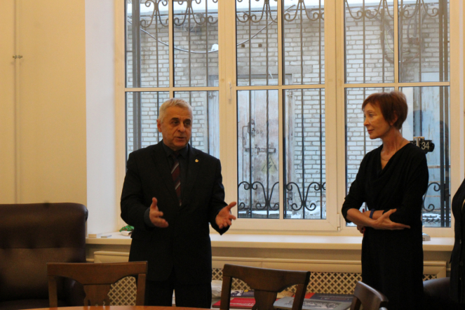 В Педиатрическом университете открыли выставку, посвященную академику Александру Туру 10