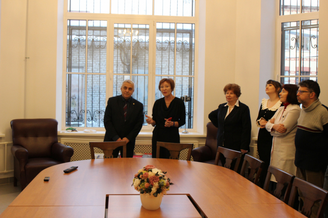 В Педиатрическом университете открыли выставку, посвященную академику Александру Туру 12