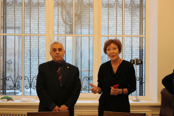 В Педиатрическом университете открыли выставку, посвященную академику Александру Туру 13