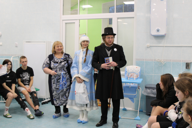 Пациентов клиники Педиатрического университета поздравили с Новым годом и Рождеством 3