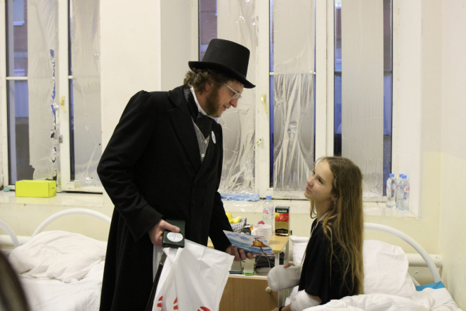 Пациентов клиники Педиатрического университета поздравили с Новым годом и Рождеством 8