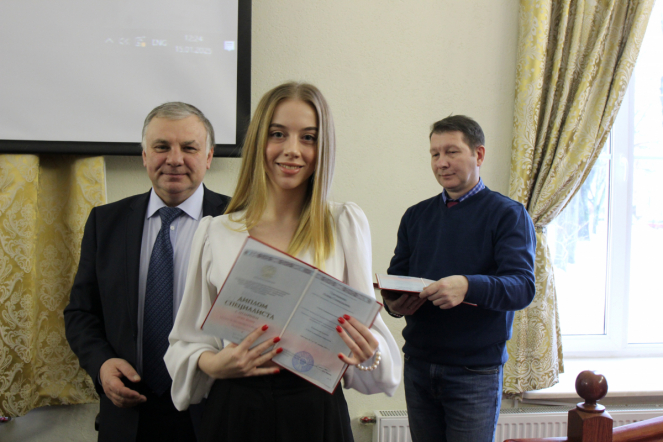 Первые выпускники юбилейного года: в Педиатрическом университете вручили дипломы клиническим психологам 13