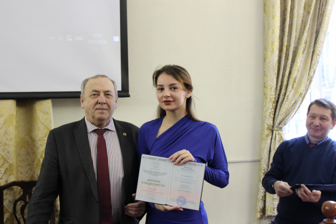 Первые выпускники юбилейного года: в Педиатрическом университете вручили дипломы клиническим психологам 38