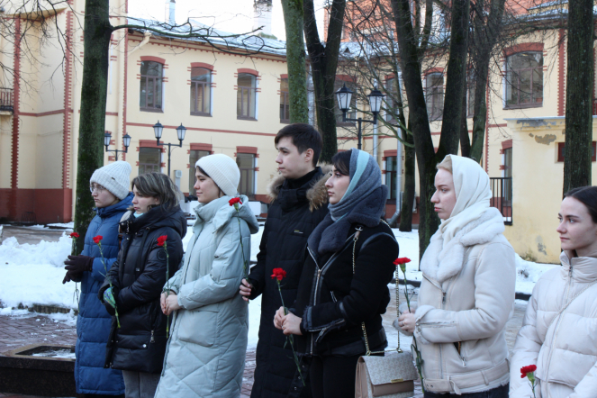 В Педиатрическом университете прошел митинг, посвященный 82-й годовщине прорыва блокады Ленинграда 9