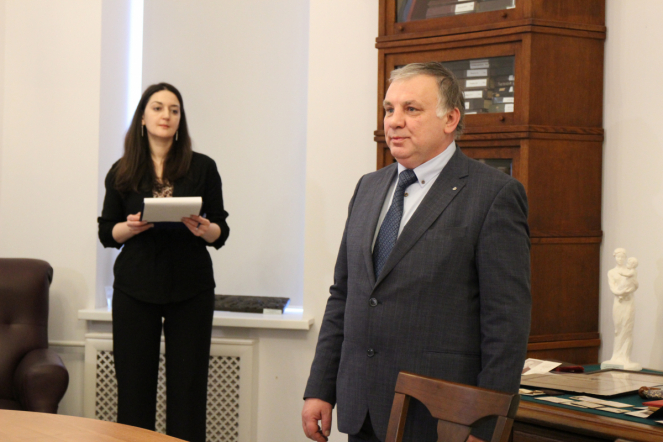 Почта России выпустила конверт, посвящённый 100-летию Педиатрического университета 9