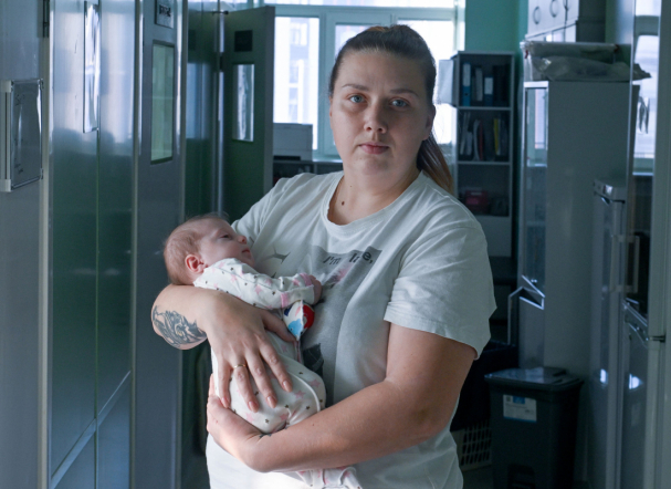 Врачи Педиатрического университета удалили новорожденной девочке из Новгородской области гигантскую опухоль средостения