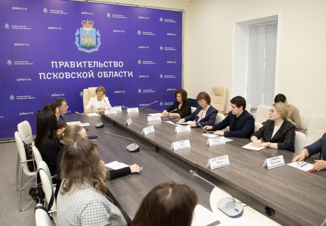 Итоги работы специалистов НМИЦ по педиатрии в Псковской области подвели в Правительстве региона 1
