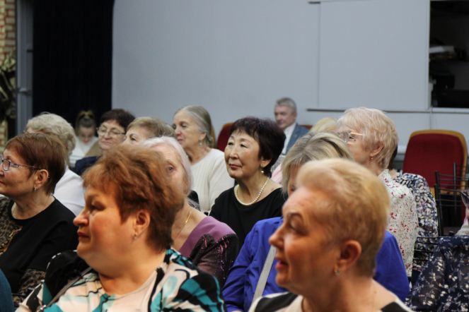 В Педиатрическом университете поздравили заслуженных сотрудниц 19