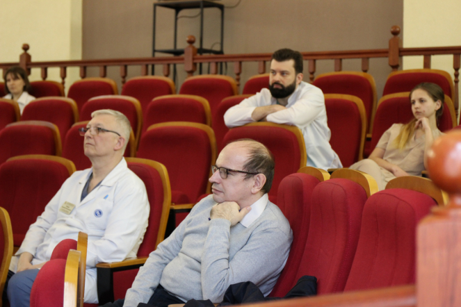 В Педиатрическом университете рассказали молодым учёным, как опубликовать статью в иностранном научном журнале 1