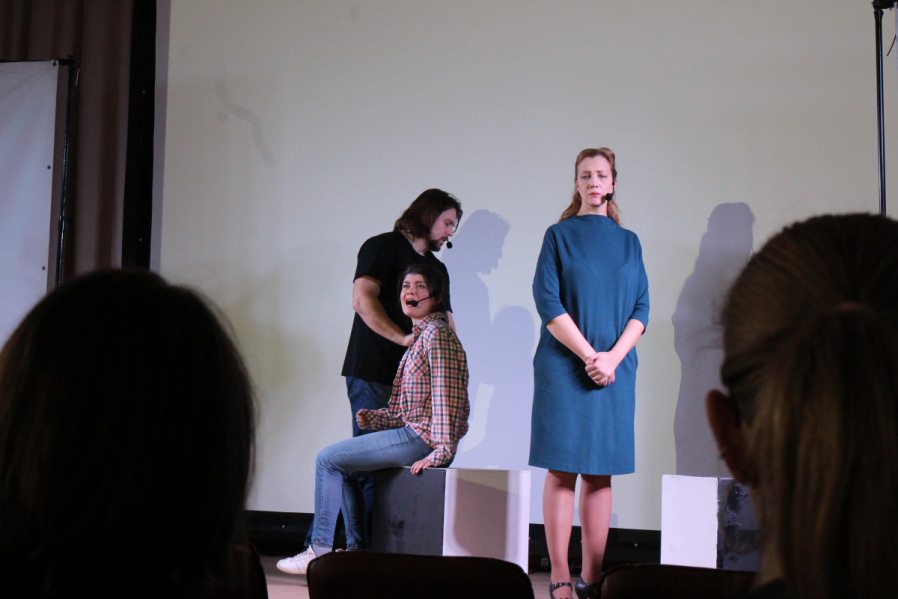 Творческий подход к серьезной теме: в Педиатрическом университете показали спектакль «228.1» 11