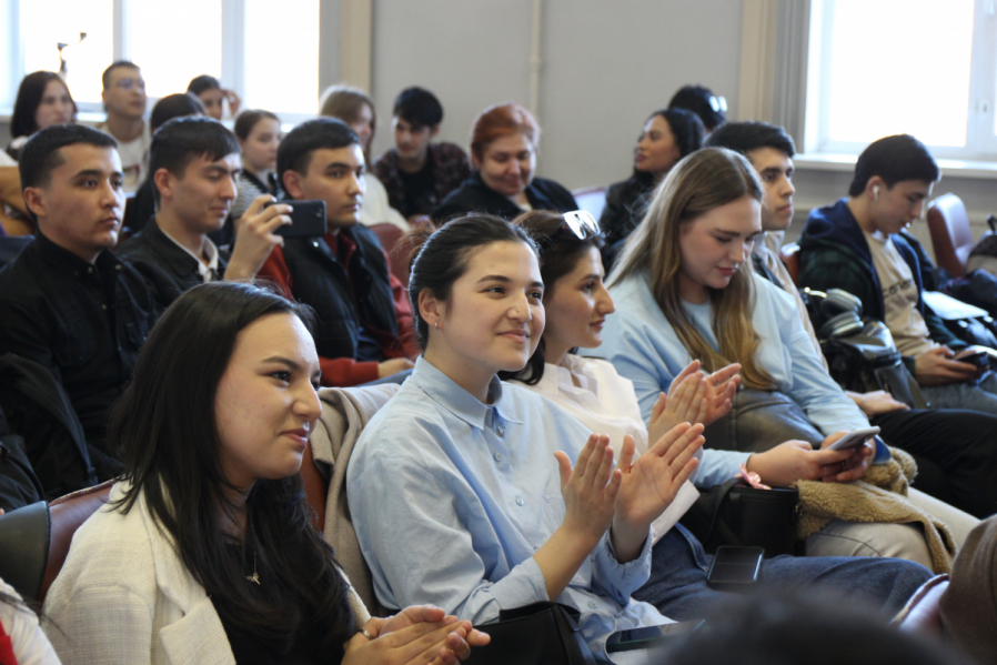 Таланты без границ: в Педиатрическом университете прошел международный фестиваль «Краски мира» 8