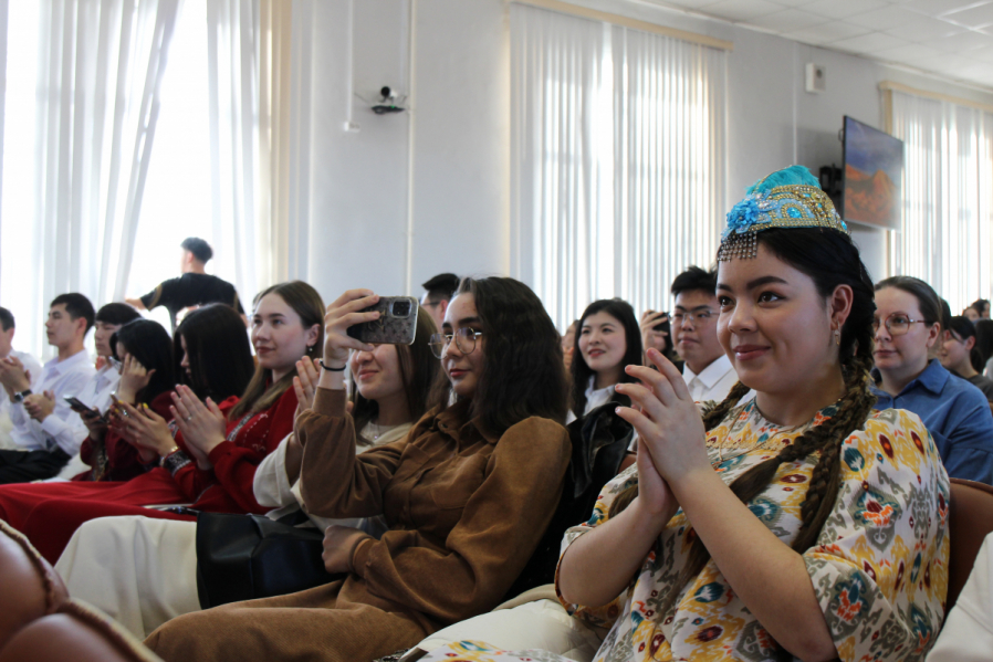 Таланты без границ: в Педиатрическом университете прошел международный фестиваль «Краски мира» 22