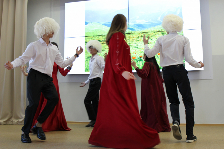 Таланты без границ: в Педиатрическом университете прошел международный фестиваль «Краски мира» 31