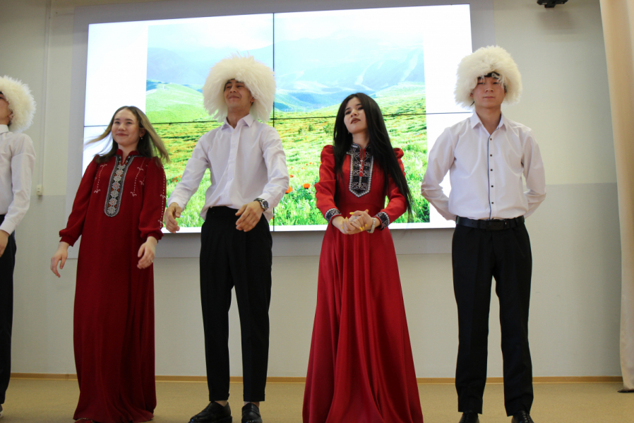 Таланты без границ: в Педиатрическом университете прошел международный фестиваль «Краски мира» 33