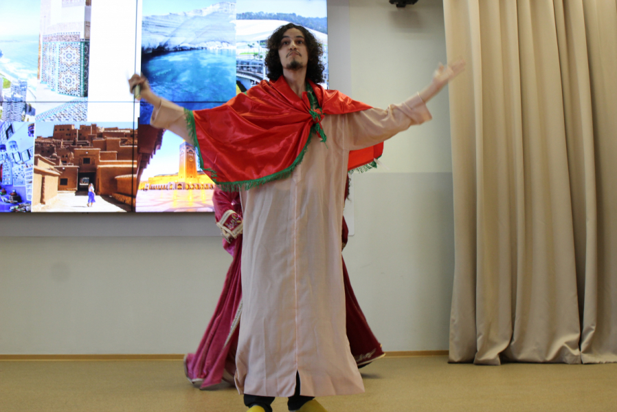 Таланты без границ: в Педиатрическом университете прошел международный фестиваль «Краски мира» 49