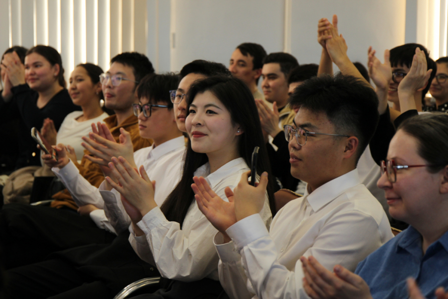 Таланты без границ: в Педиатрическом университете прошел международный фестиваль «Краски мира» 77