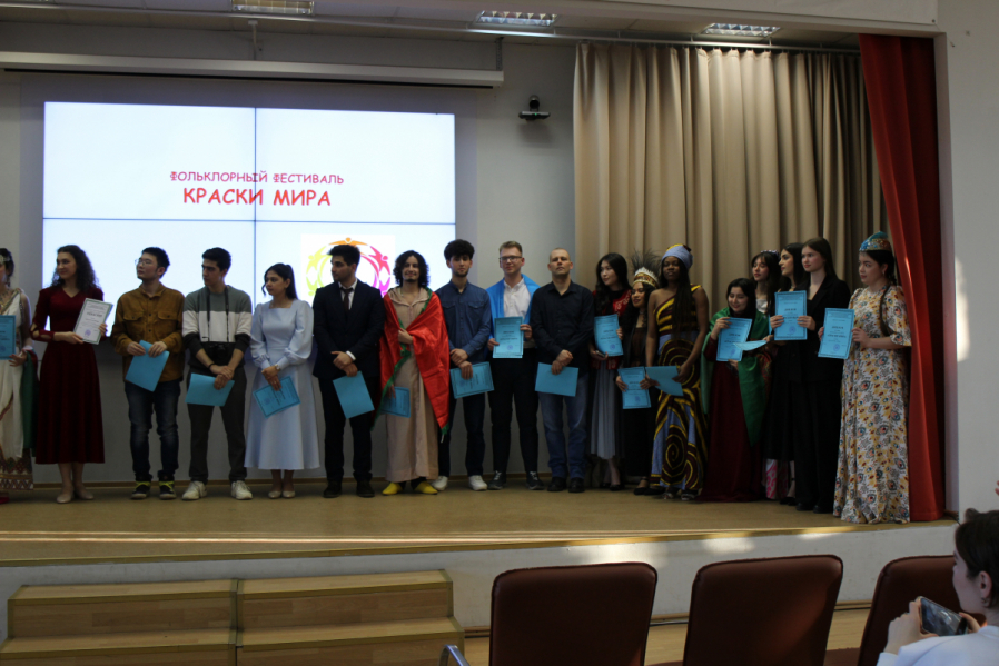 Таланты без границ: в Педиатрическом университете прошел международный фестиваль «Краски мира» 85